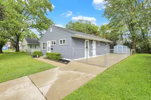2438 Hanna Dr, Columbus, OH 43211 - Photo 4