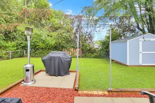 2438 Hanna Dr, Columbus, OH 43211 - Photo 34