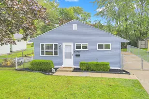 2438 Hanna Dr, Columbus, OH 43211 - Photo 6
