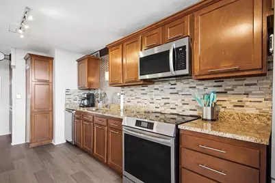 1000 Urlin Avenue #518, Grandview Heights, OH 43212 - Photo 8