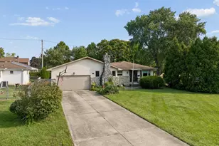 1120 Woodmere Rd, Columbus, OH 43220 - Photo 2