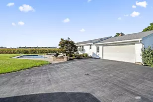 13450 Hoover Rd, Ashville, OH 43103 - Photo 22