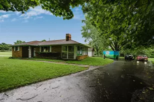 4521 Blacks Rd SW, Pataskala, OH 43062 - Photo 2