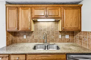 4943 Old Tree Ave, Columbus, OH 43228 - Photo 12