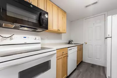 1126 Merrimar Circle N #H, Columbus, OH 43220 - Photo 16