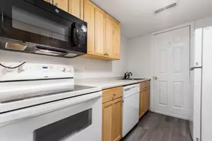 1126 Merrimar Cir N, Columbus, OH 43220 - Photo 16