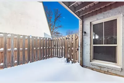 1126 Merrimar Circle N #H, Columbus, OH 43220 - Photo 6