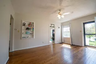 804 Melrose Ave, Columbus, OH 43224 - Photo 2