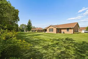 321 Ashley Ln, West Jefferson, OH 43162 - Photo 28