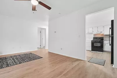 5844 Hallridge Circle #B, Columbus, OH 43232 - Photo 10