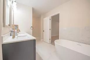 2689 Abington Rd, Columbus, OH 43231 - Photo 32