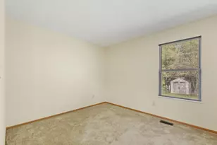 4666 Burkeshire Dr, Columbus, OH 43232 - Photo 26