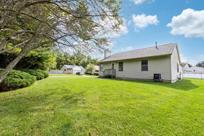 4666 Burkeshire Drive, Columbus, OH 43232 - Photo 36