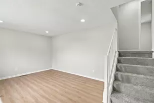 3792 Ardath Rd, Columbus, OH 43228 - Photo 8