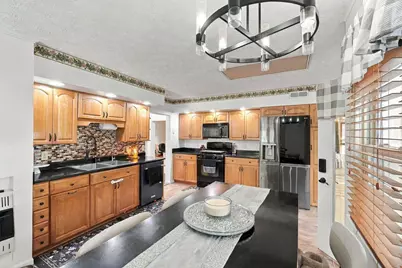 471 E Center Street, West Mansfield, OH 43358 - Photo 6