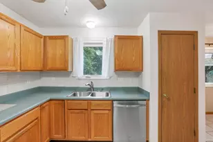 4063 Brook Run Dr, Columbus, OH 43204 - Photo 14