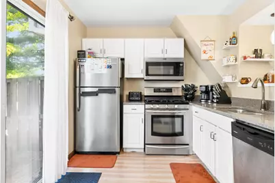 867 Pineway Drive, Columbus, OH 43085 - Photo 8