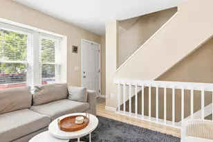 867 Pineway Dr, Columbus, OH 43085 - Photo 6