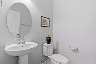 8310 Woodland Crk Ct, Blacklick, OH 43004 - Photo 20