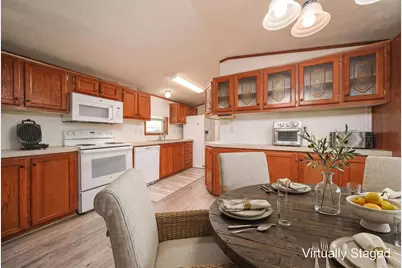 985 Scarlett Lane, Obetz, OH 43207 - Photo 8