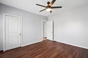1677 Genessee Ave, Columbus, OH 43211 - Photo 14