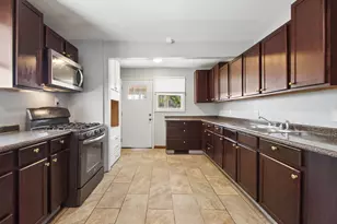 1677 Genessee Ave, Columbus, OH 43211 - Photo 10
