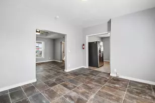 1677 Genessee Ave, Columbus, OH 43211 - Photo 8