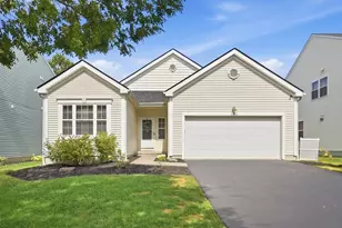 5922 Bucksburn Dr, Galloway, OH 43119 - Photo 2