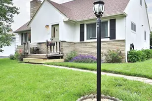 714 Island Ct, Columbus, OH 43214 - Photo 2
