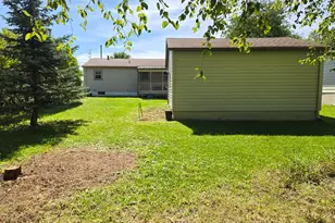 719 Roanoke St, Crestline, OH 44827 - Photo 8