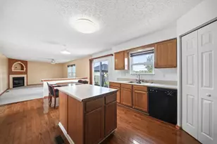 6296 Pritchard Dr, Galloway, OH 43119 - Photo 10