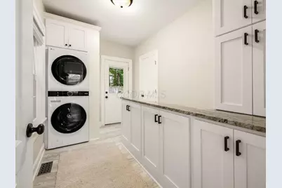 1091 S Washington Avenue, Columbus, OH 43206 - Photo 10