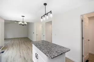 4745 Ascot Dr, Columbus, OH 43229 - Photo 12