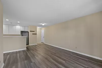 5307 Stonemeadow Avenue #F, Columbus, OH 43220 - Photo 8