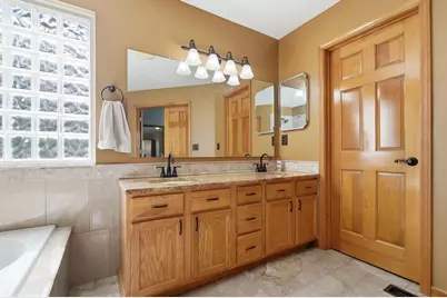 2315 Bold Venture Drive, Lewis Center, OH 43035 - Photo 32