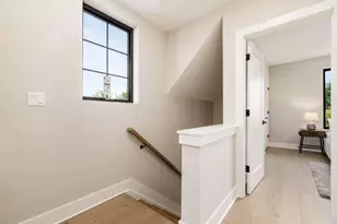 245 E Redbud Alley, Columbus, OH 43206 - Photo 44