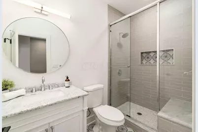 245 E Redbud Alley, Columbus, OH 43206 - Photo 16