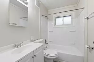 1074 S Hampton Rd, Columbus, OH 43227 - Photo 8