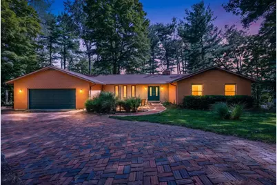 275 Pinetree Drive NE, Granville, OH 43023 - Photo 2
