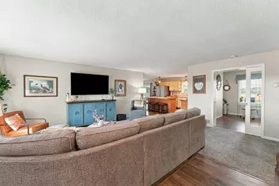14055 Lohr Road, Mount Vernon, OH 43050 - Photo 12