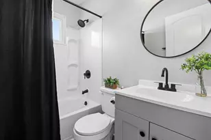 4007 Clabber Rd, Columbus, OH 43207 - Photo 12