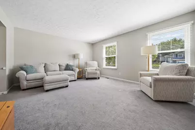 3794 Ravens Glen Drive, Columbus, OH 43221 - Photo 4