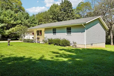4422 Kauffman Road NW, Carroll, OH 43112 - Photo 8