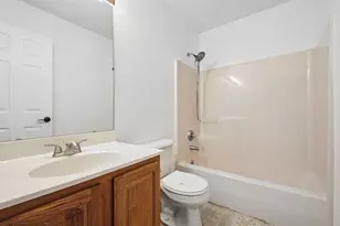 3033 Benchmark Dr, Columbus, OH 43219 - Photo 16
