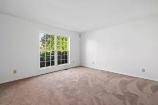 3033 Benchmark Dr, Columbus, OH 43219 - Photo 6