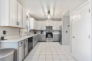 730 Montmorency Dr E, Pickerington, OH 43147 - Photo 14