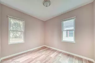 2339 Joyce Ave, Columbus, OH 43211 - Photo 6