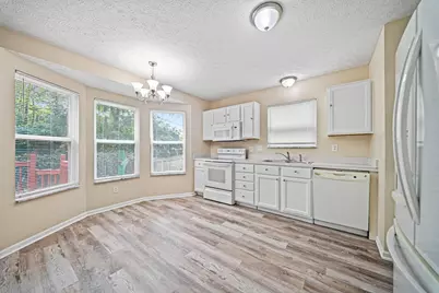 2633 Wallcrest Boulevard, Columbus, OH 43231 - Photo 8