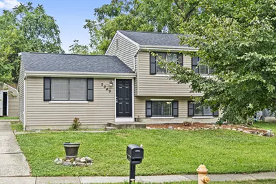 2349 Warfield Drive, Grove City, OH 43123 - Photo 2