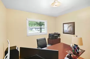 171 Maple Dr, Columbus, OH 43228 - Photo 28